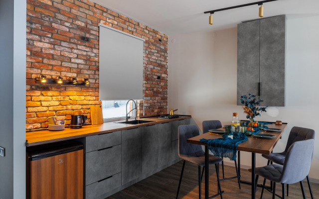 Частный Дом Aura на Интернациональной 106