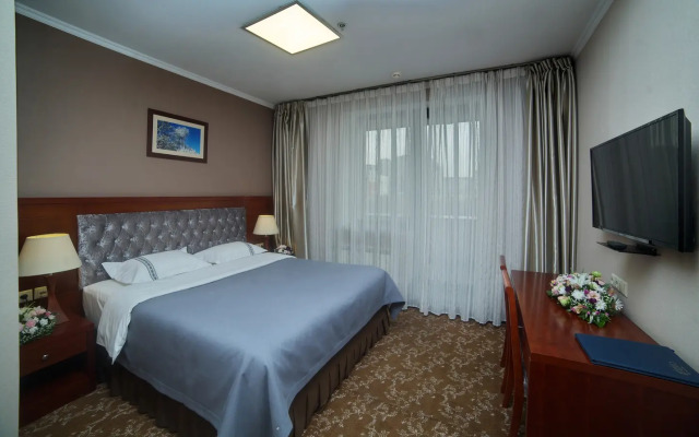 Grand Voyage Hotel