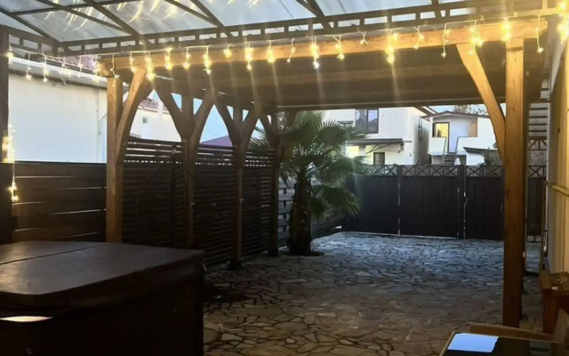 Na Ulitse Figurnoy 12/2 Private house