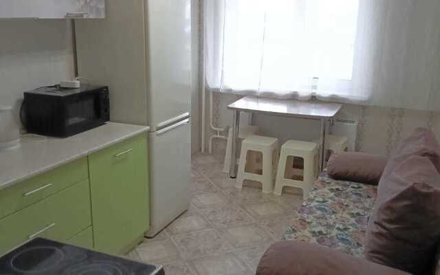 Квартира двухкомнатная на улице Большая Подгорная 87