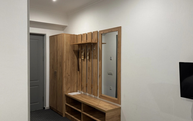 Afsona Hotel