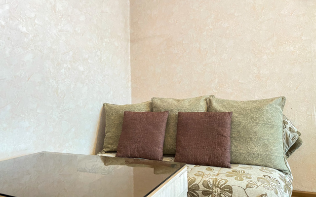 Dvukhkomnatnaya Ryadom S Ekspotsentrom Flat