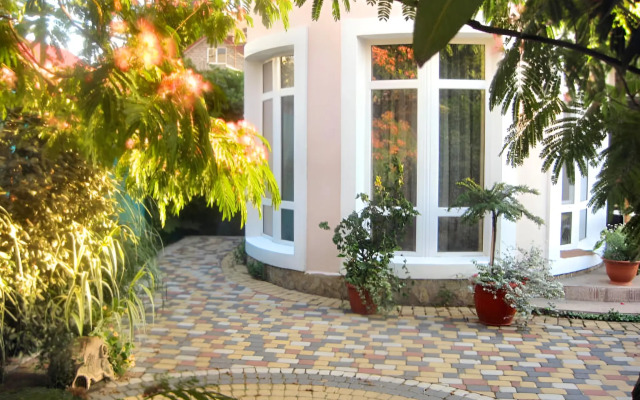 Milana Guest house