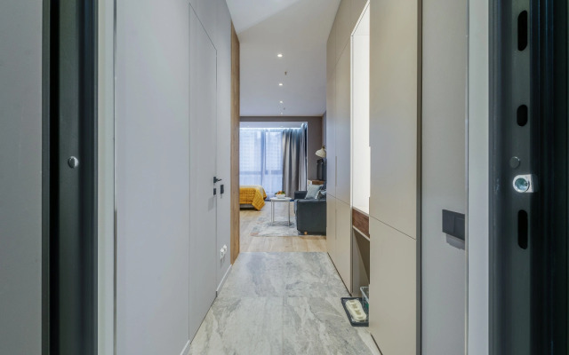 Апартаменты Трёхместные Делюкс с Видом на Город Business Apartments