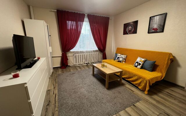 Uyutnaya dvukhkomnatnaya na Taganskoy Apartment