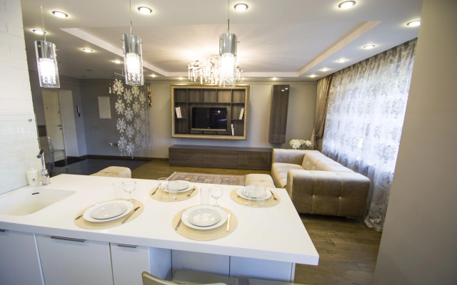 Апартаменты на Победителей 39