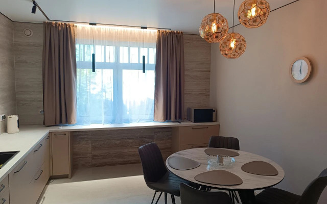 Uyutnaya sovremennaya v Zelenogradske Flat