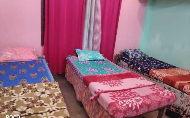 Мини-Отель Travellers Nest