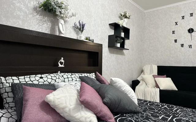 on Shuvalova, 18 Apartments