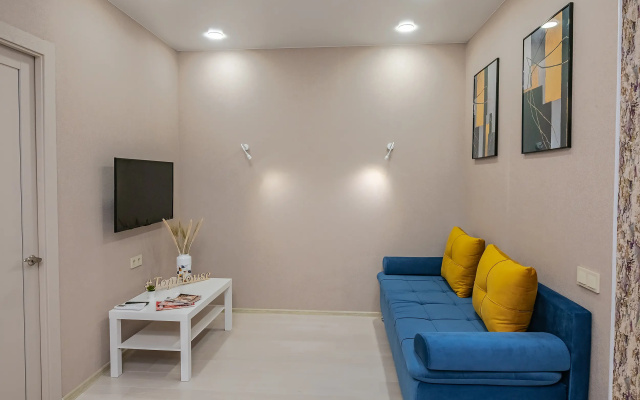 Apartamenty TopHouse na Kaplunova 10 trehkomnatnye