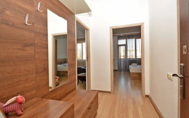 Perte House Apartment's on Argishti 13 Street Apartments
