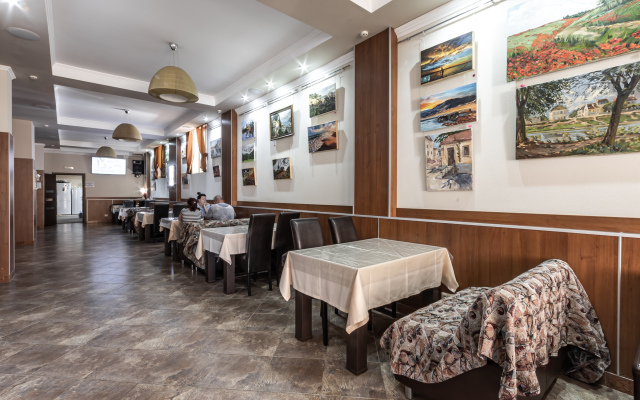 Aranda Hotel