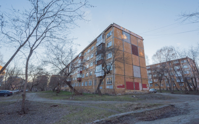 Oktyabrskoy Revolyutsii Apartments