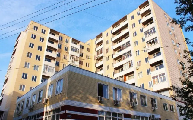 Trekhkomnatnaya V Tsentre Flat