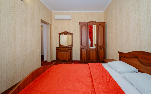 Kiparis Hotel
