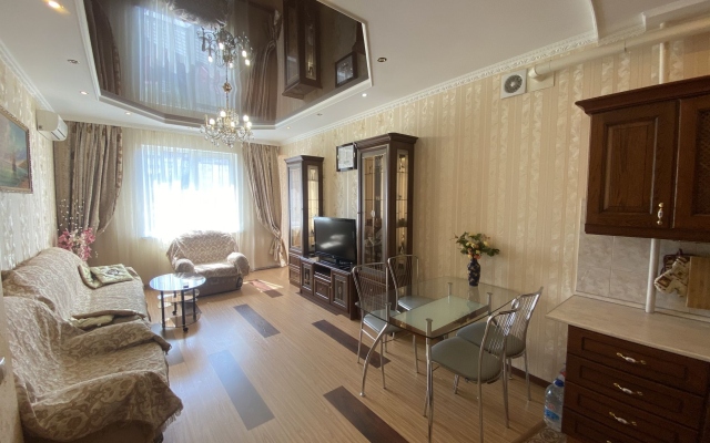 Апартаменты 201 Колхозная 9