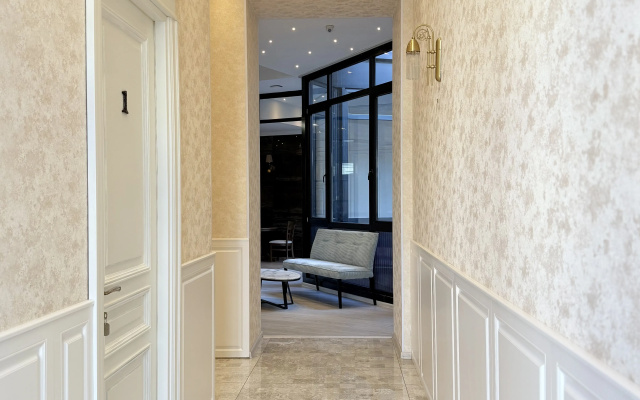 Отель ARTS HOTEL BY SQUARE