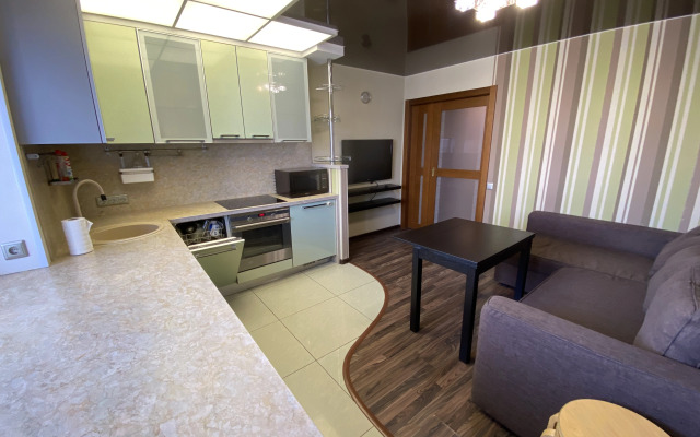 Квартира на Перевалке