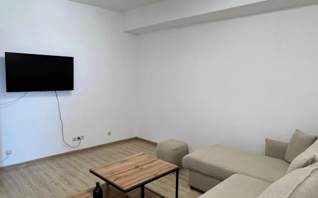 Dvukhkomnatnaya V Samom Tsentre Yerevana Flat