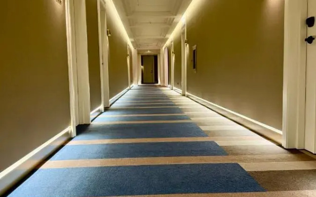 Moselle Armenia Hotel