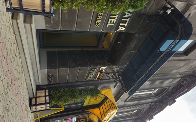 Old Avenue Hotel
