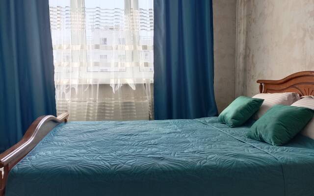 Uyutnaya u morya plyazh Aleksino Flat