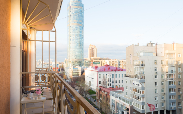 Апартаменты ApartHause в центре у БЦ Высоцкий