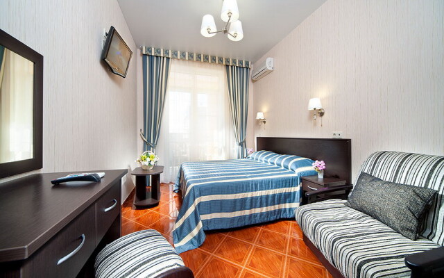 Konstantinopol Hotel