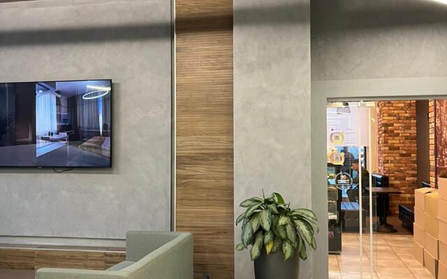 LuxApart U Metro Kupchino Apartment