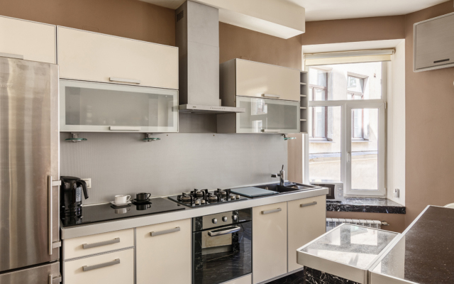 Апартаменты  1912 в мраморном стиле