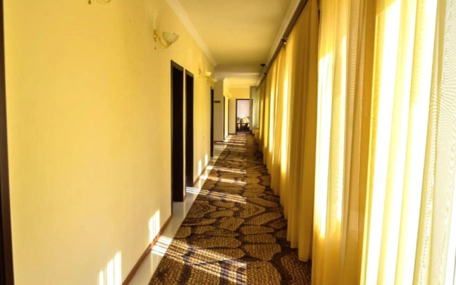 Mina Hotel