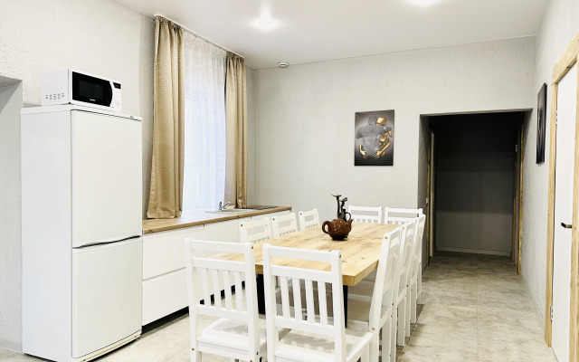 Вилла на берегу реки около Минска