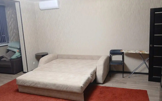 Uyutnaya studiya vozle morya Flat
