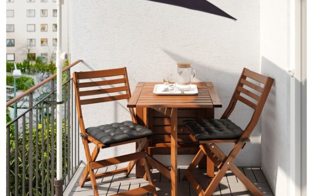 S Balkonom V Zhk Semeyny Apartments