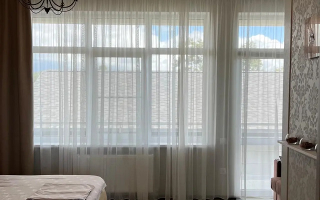 Dvukhkomnatnaya S Balkonom Flat