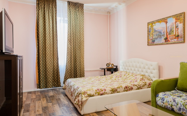 Апартаменты SpbStay на Вознесенском проспекте 3-5