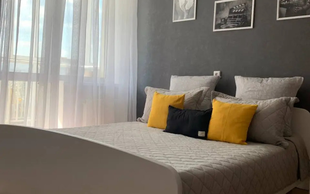 Квартира Черно-белое кино