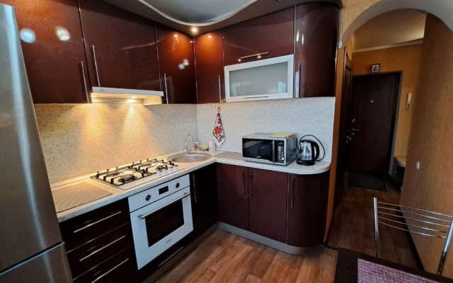 Uyutnaya odnushka v tsentre novogo goroda Flat