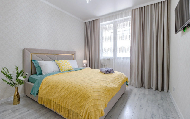 Svetlye I Uyutnye Ryadom S Dostoprimechatelnostyami Apartments
