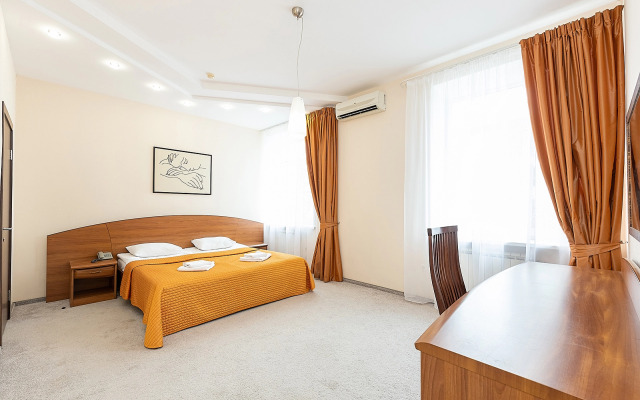 Отель Акватория