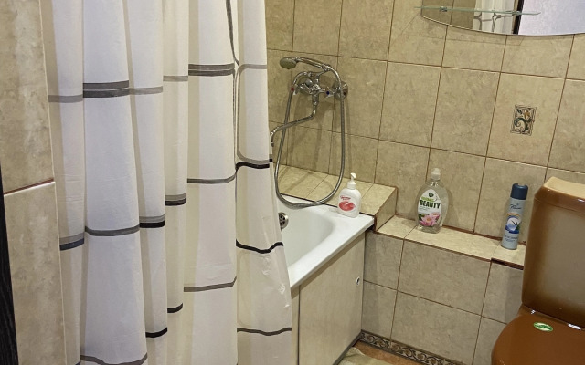 Na Prospekte Lenina 18 Flat
