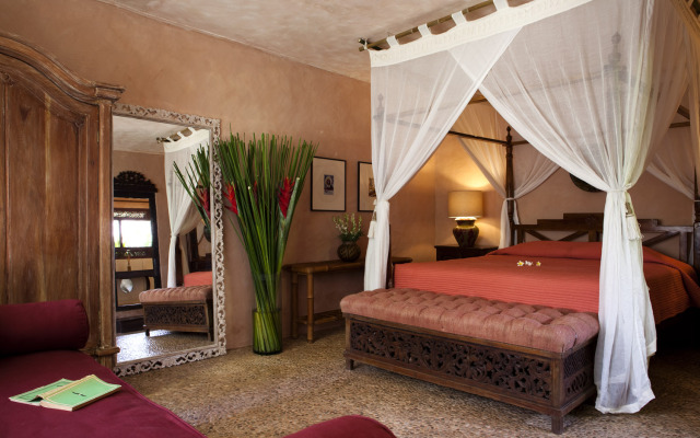 La Taverna Suites Hotels