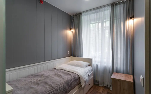 Apart-otel' Selfric