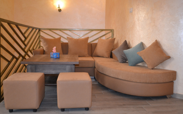 Kareno Hotel