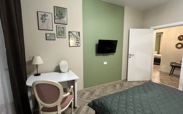 Апартаменты Ваш Рантье на Самойловой 12 близ "Меридиан"