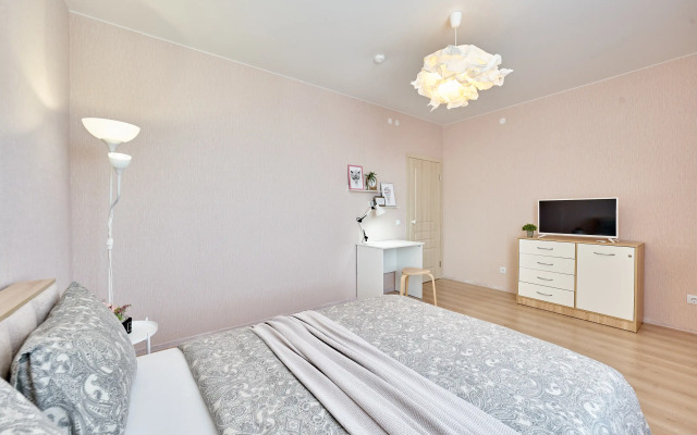 Apart Loren Flat