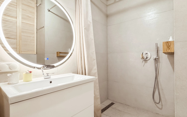 Yevrotreshka S Vidom Na Istoricheskiy Gorod Flat