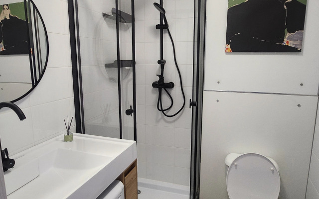 Квартира Дизайнерская  Рядом с Метро