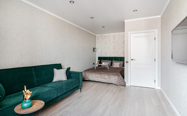 Апартаменты Нулевой Меридиан, Апартаменты Возле Чаши, аквапарка, метро