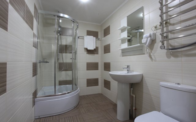 MAKSIM Hotel